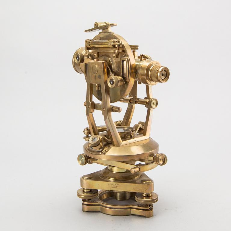Theodolite, Newman & Guardia, London  England, 20th century first part.