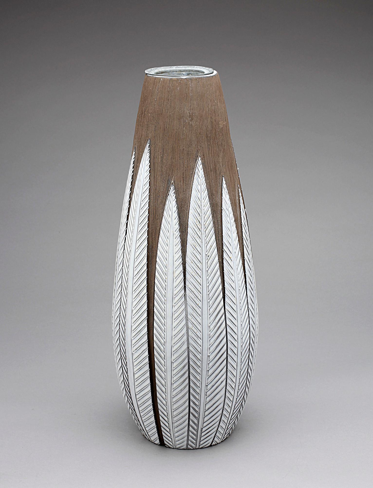 GOLVVAS, stengods, "Paprika", Anna-Lisa Thomson, Upsala Ekeby, 1951-69.