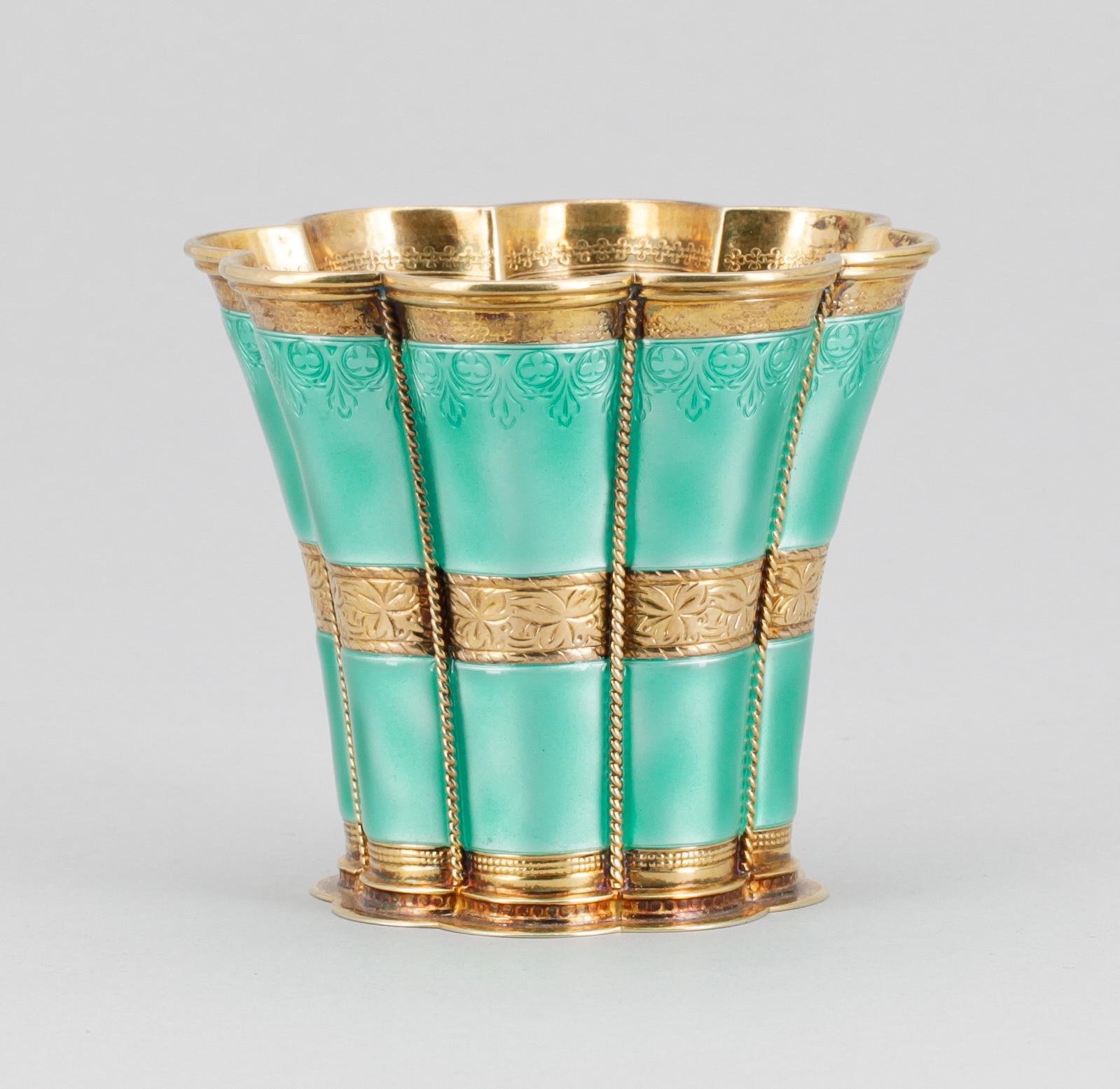 BÄGARE, förgyllt sterlingsilver och emalj, Anton Michelsen, Köpenhamn, Danmark. Ca 195 g.