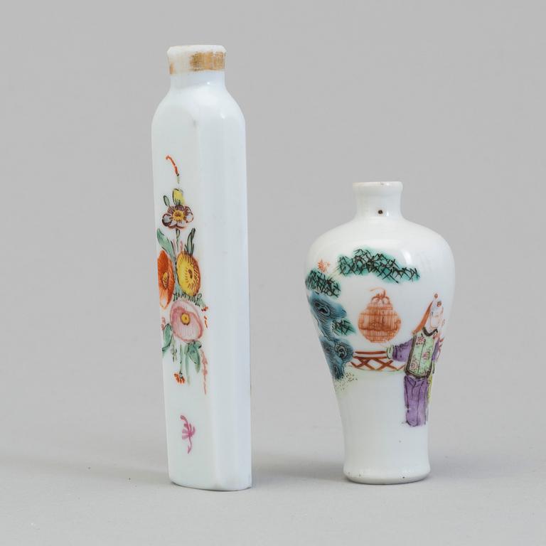 A probably french glass bottle, ca 1800 and a porcelain vase, China, ca 1900.
