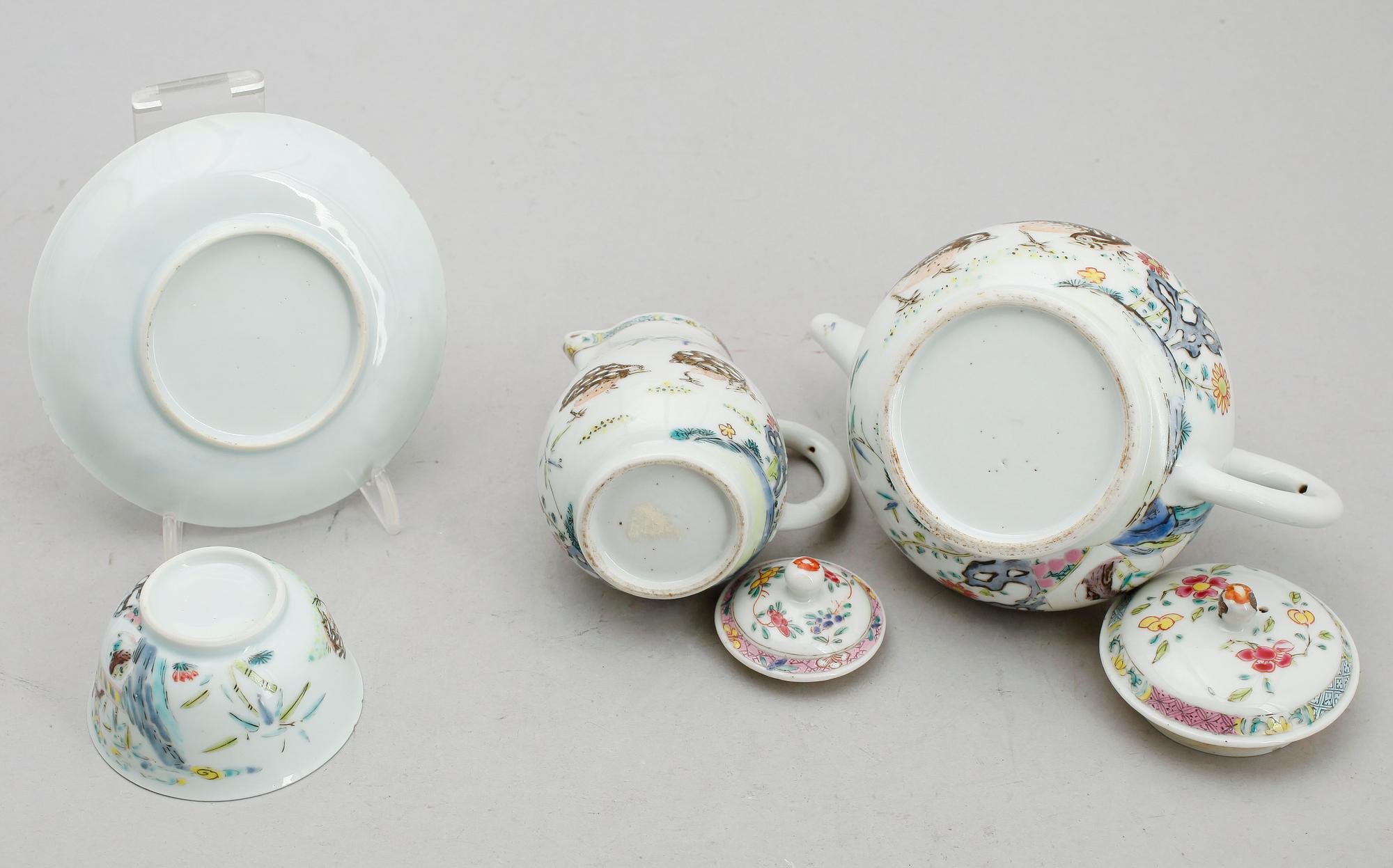 TEKANNA, SKÅL MED FAT, KANNA MED LOCK, porslin, Kina, 1700-tal.