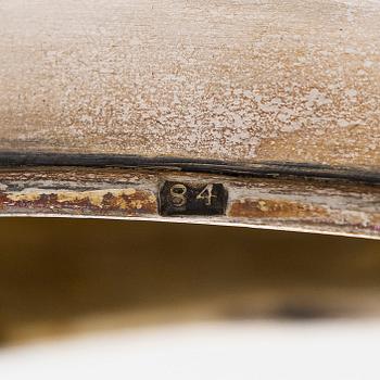 A silver teapot, maker's mark of Matvei Grechushnikov, Moscow 1823.