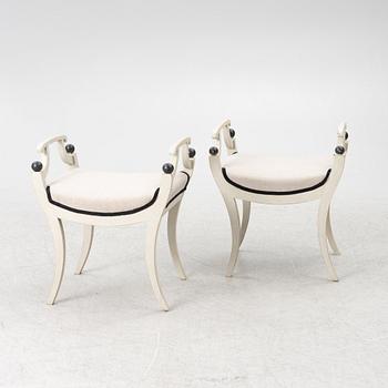 Taburetter, ett par , 1800-tal.