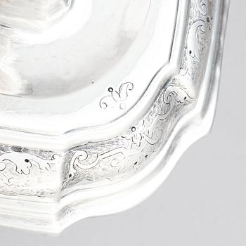 A pair of Swedish early 18th century silver candlesticks, mark of Petter Ersson Lund, Stockholm 1727.