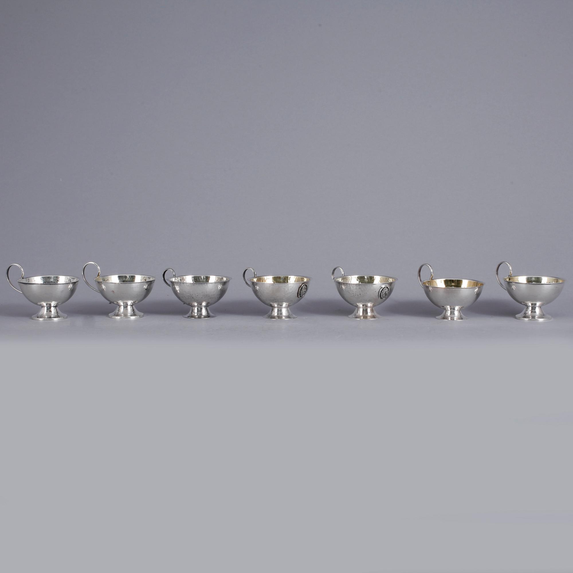 PUNSCHMUGGAR, 7st, silver, bla K&EC, Göteborg, 1957. Vikt ca 208g.