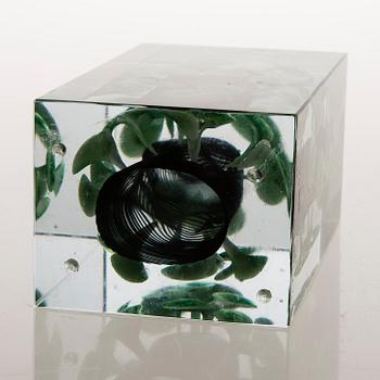 Oiva Toikka, JUBILEE CUBE, glass, signed Oiva Toikka Nuutajärvi 2008 16/200.