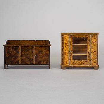 A lot of 11 pieces of doll house furniture probably by Paul Hübsch 1930/40s.
