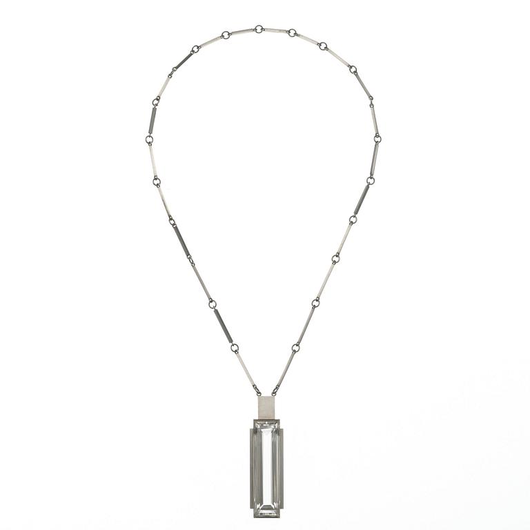 A Wiwen Nilsson sterling and rock crystal pendant with chain, Lund 1939.