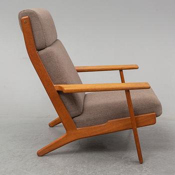 HANS J WEGNER, an oak 'GE-290' easy chair from Getama, Denmark.