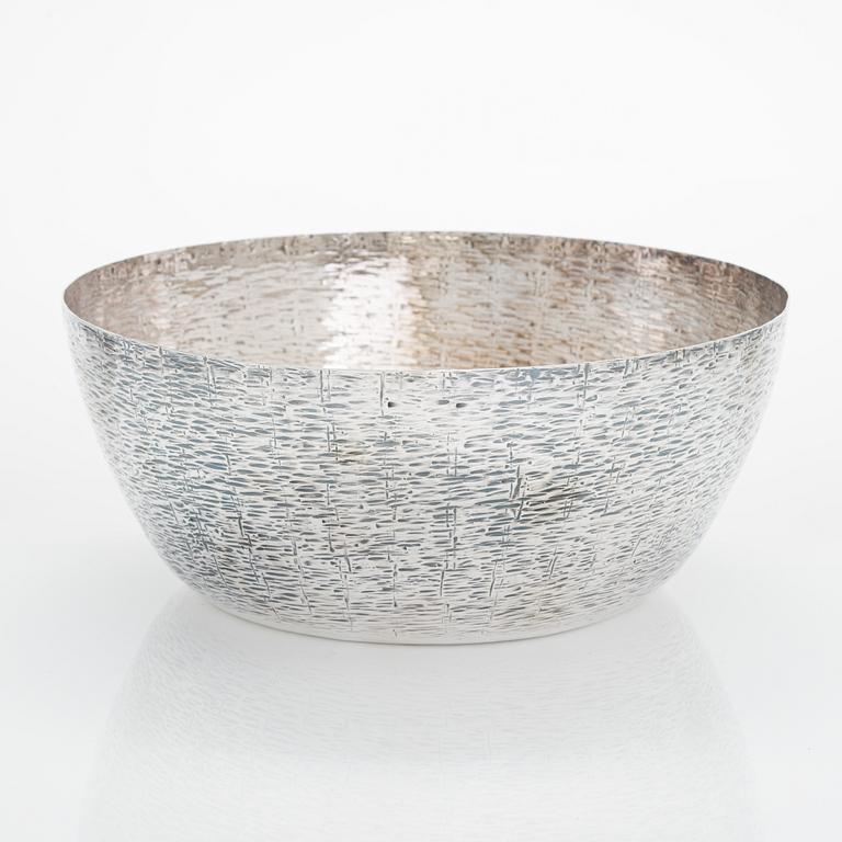 Tapio Wirkkala, a sterling silver punch bowl, Kultakeskus, Hämeenlinna 1971.