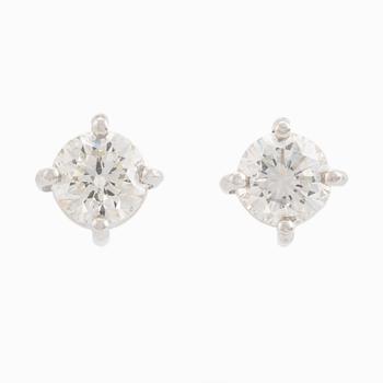 Brilliant cut diamond stud earrings, with IGI report.