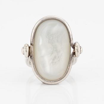 Vivianna Torun Bülow-Hübe, a ring, sterling silver and mother-of-pearl, Jakarta, Indonesia.