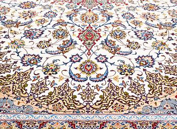 Matto, old Esfahan, ca 310 x 204 cm.