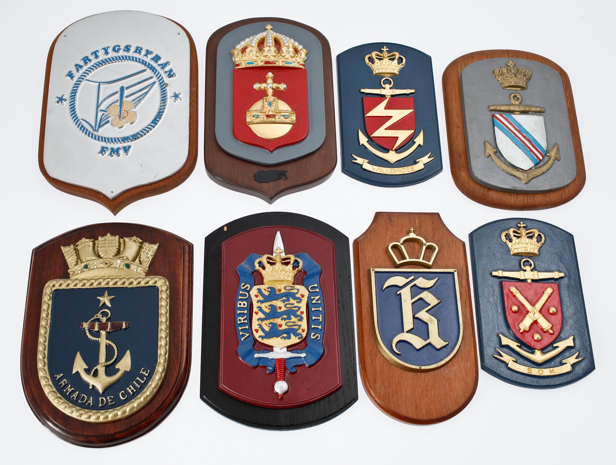VAPENSKÖLDAR, 8 st, bla Sverige, Danmark, 1900-talets andra hälft.