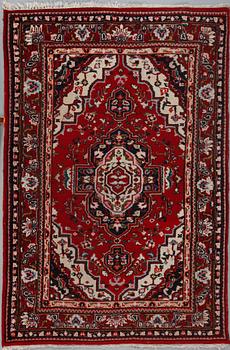 MATTA, Hamadan, ca 200 x 136 cm.