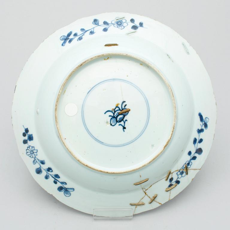 DJUPA TALLRIKAR, 4 st, porslin, Qing dynastin. Kangxi (1662-1722).