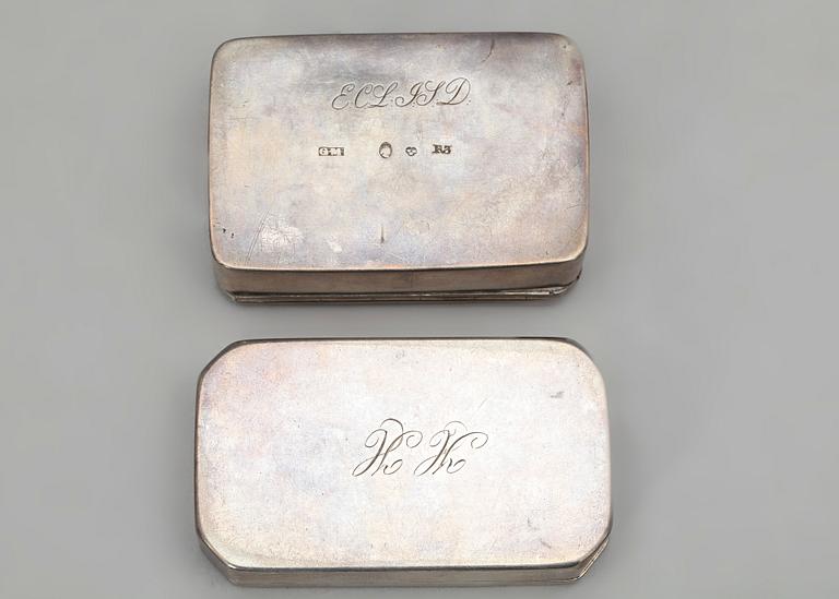 DOSOR, 2 st, silver, bla Gustaf Möllenborg, Stockholm 1823. Tot ca 179 gram.