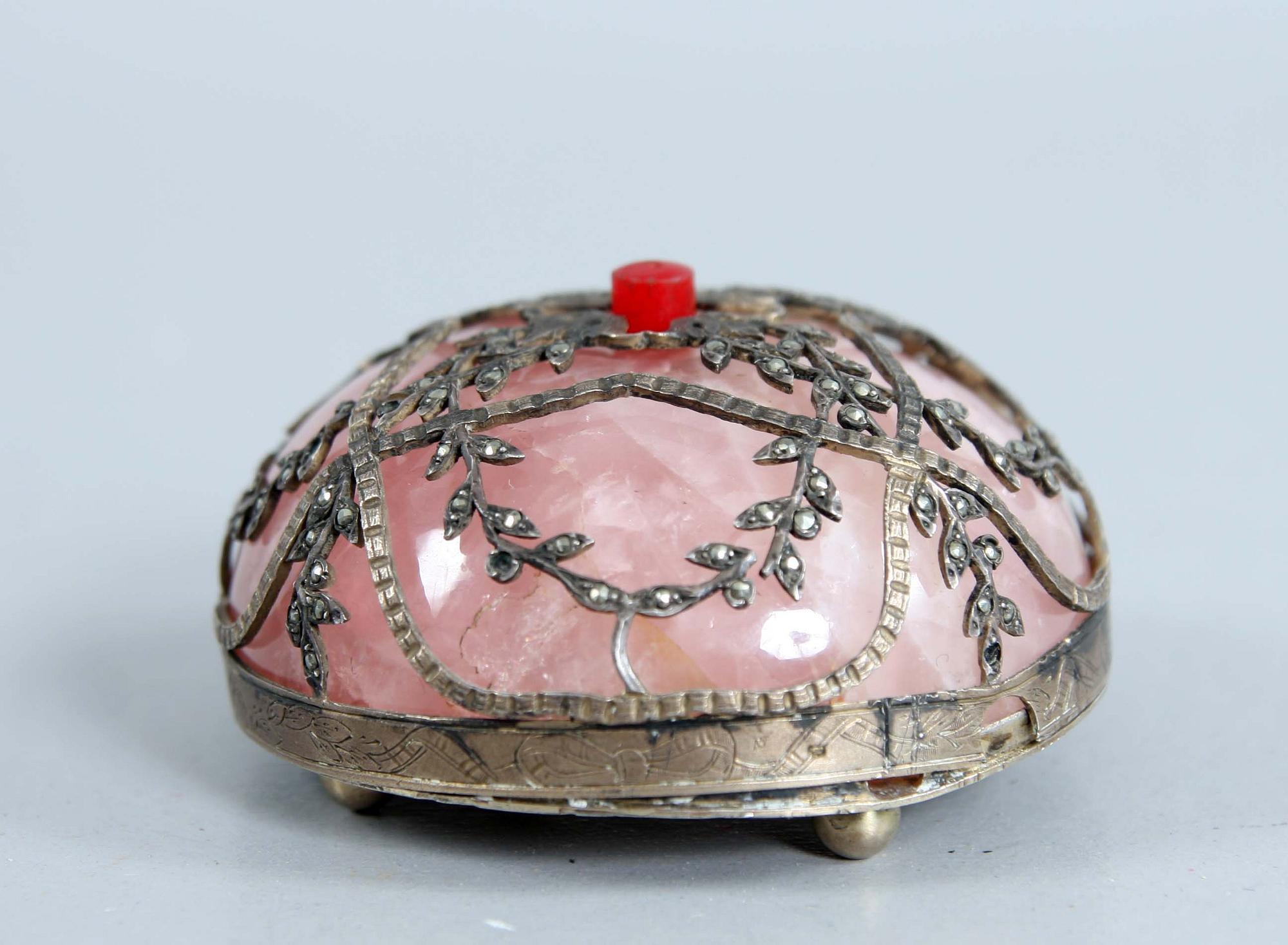 BELLPUSHER, agat, silver och markasiter, möjligen Ryssland, tidigt 1900-tal.