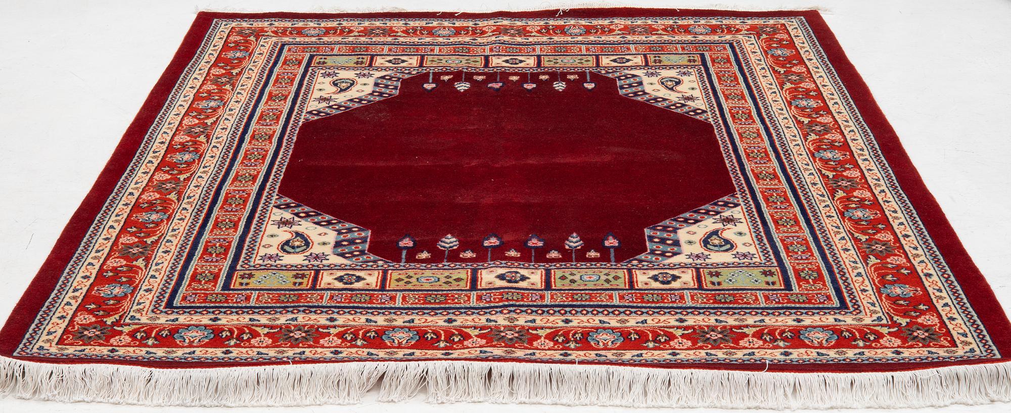 Matta, persisk 250 x 202 cm.