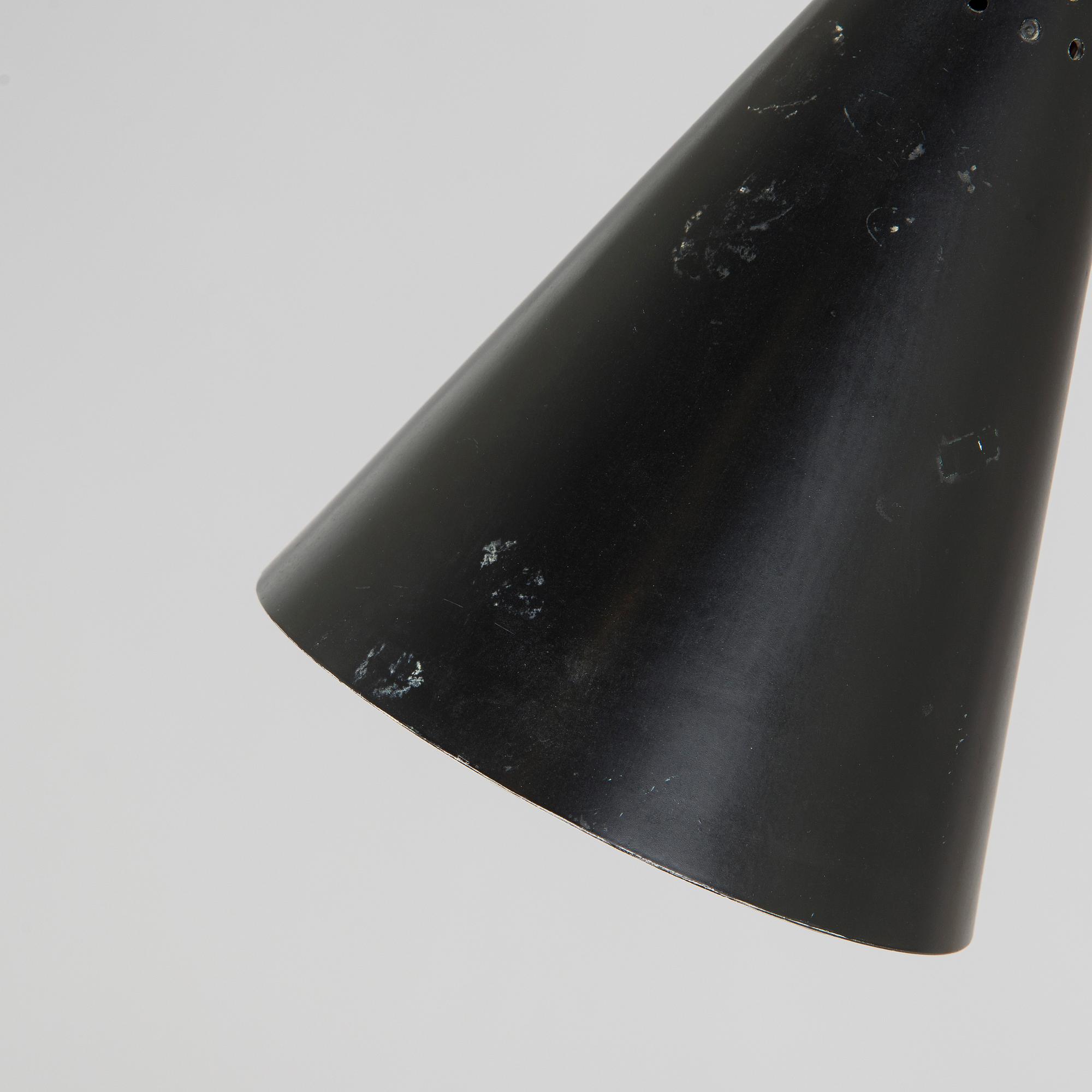 Tapio Wirkkala, A mid-20th-century 'K 10-11' floor light for Idman.