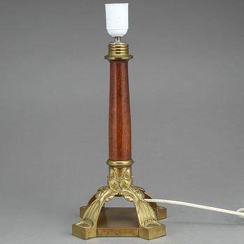 BORDSLAMPA, jugend, 1900-talets början.