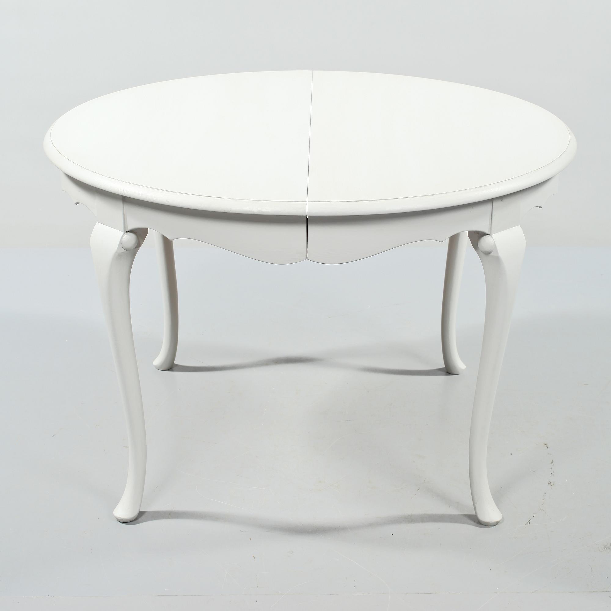 BORD, rokokostil, omkring 1900-talets mitt.