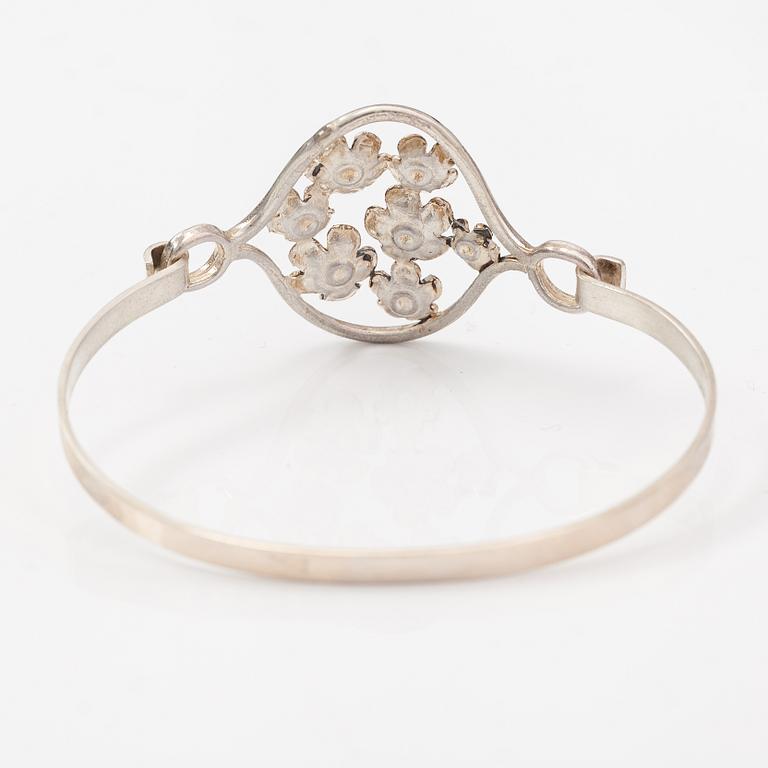 Jorma Laine, Armband "Lemmikki", silver. Turun Hopea, Åbo 1975.