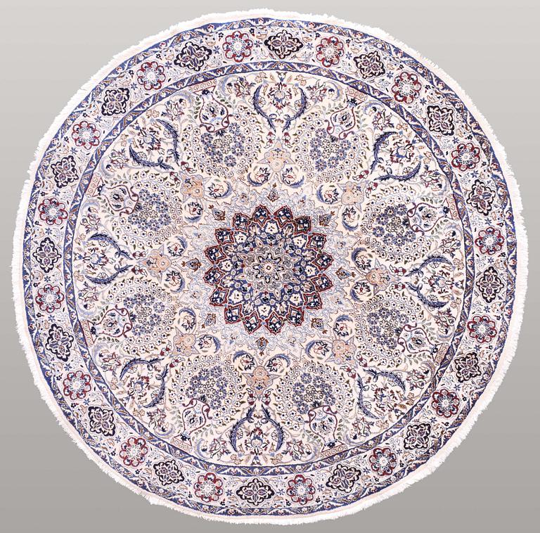 A round carpet, Nain, part silk, s.k 9LAA, diameter 205 cm.