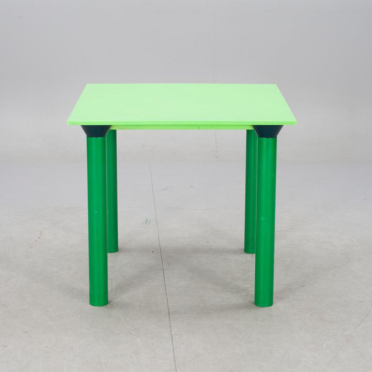 BORD, troligen Magistretti, Kartell, märkt.