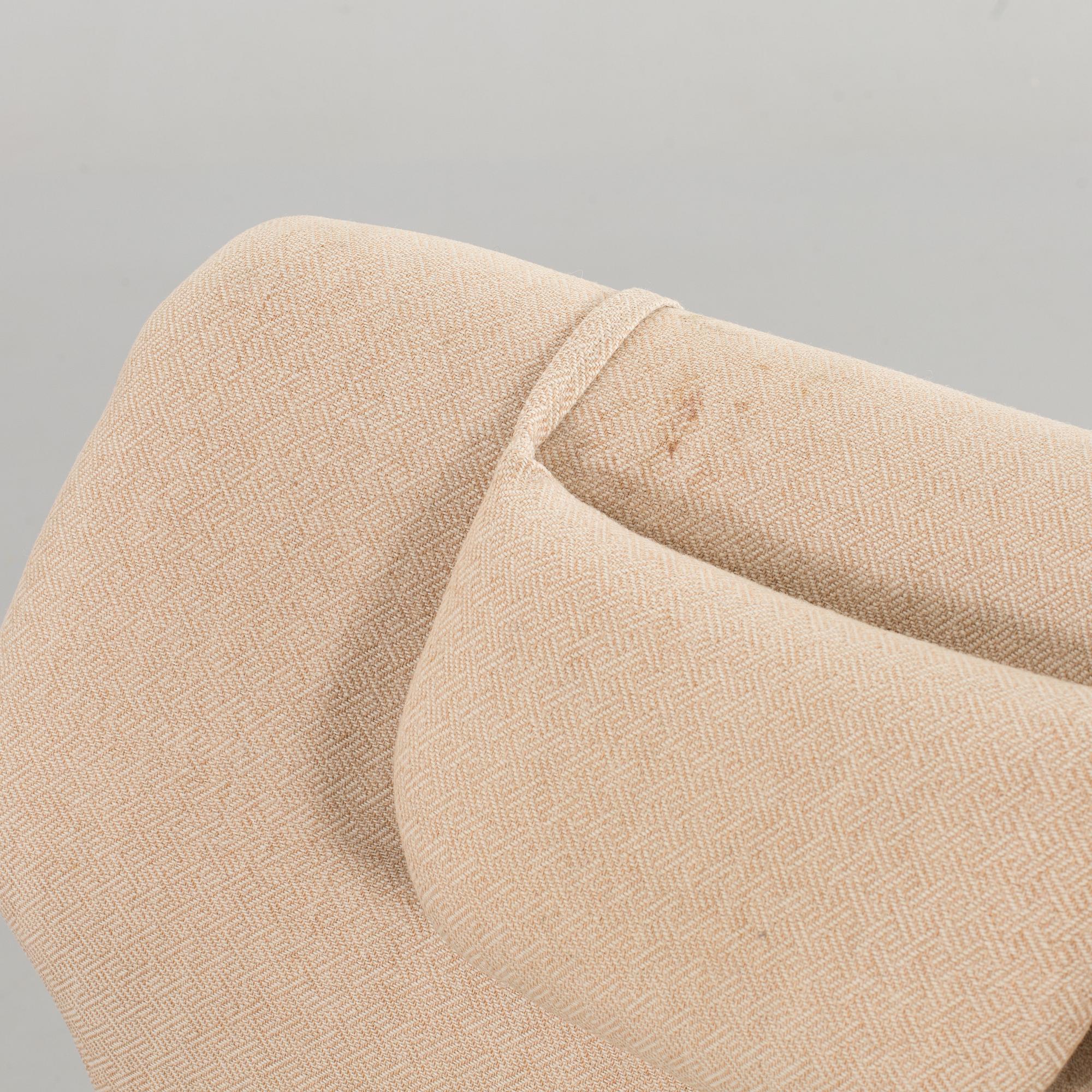 AN ARMCHAIR DESIGNED BY AKSEL BENDER MADSEN FOR BOVENKAMP, 1950/60´s.