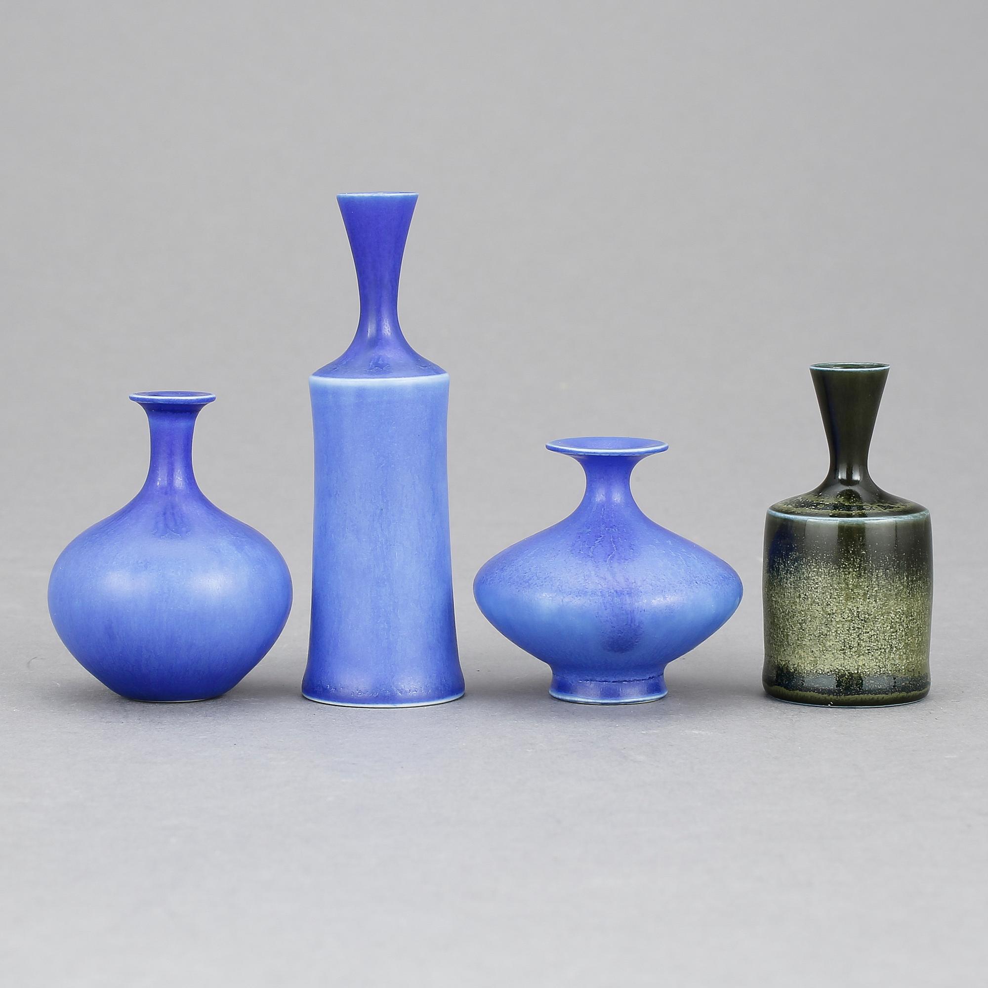 MINIATYRVASER 4 st. Stengods. Sven Wejsfelt, Gustavsberg studio. Unikat.