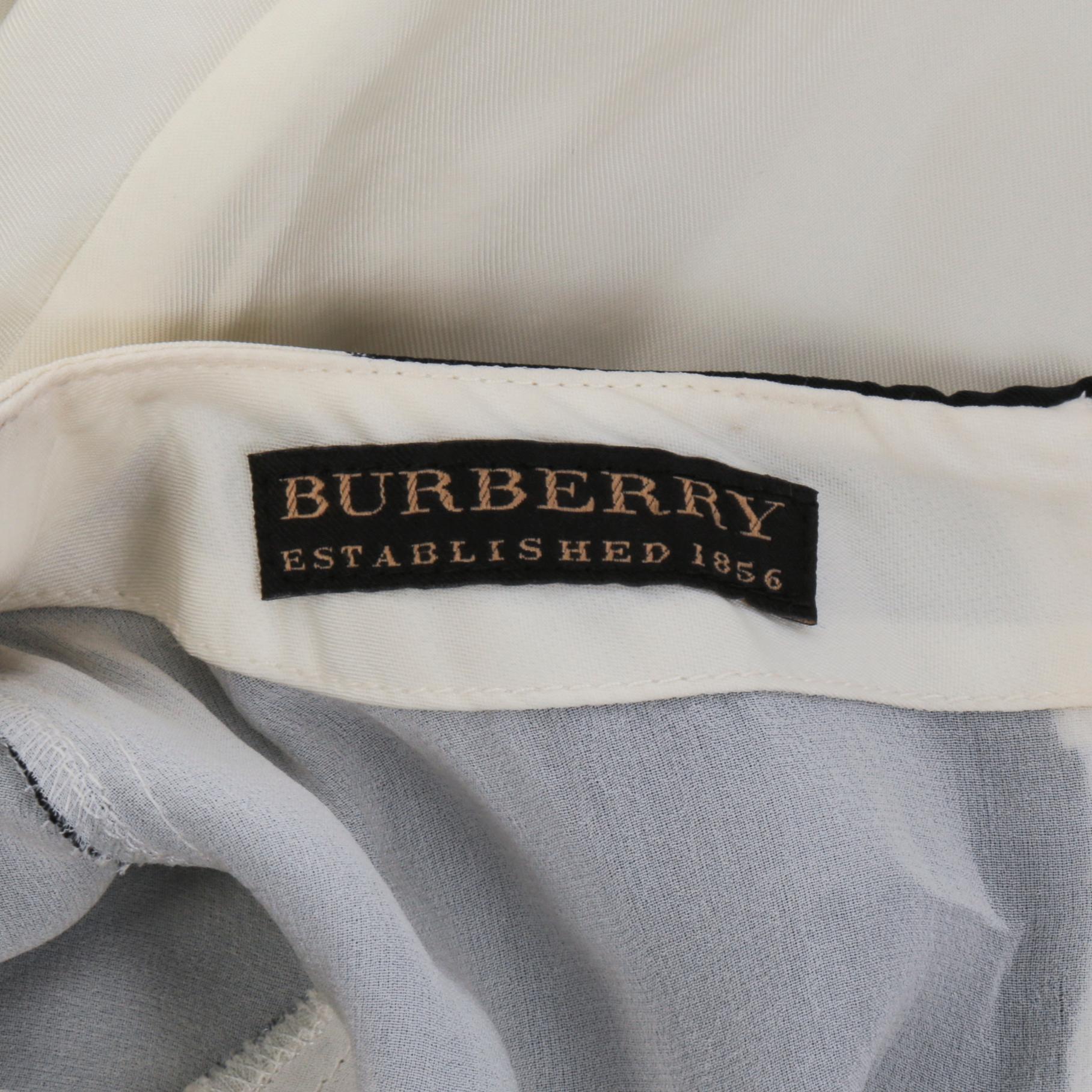 KLÄNNING, Burberry.