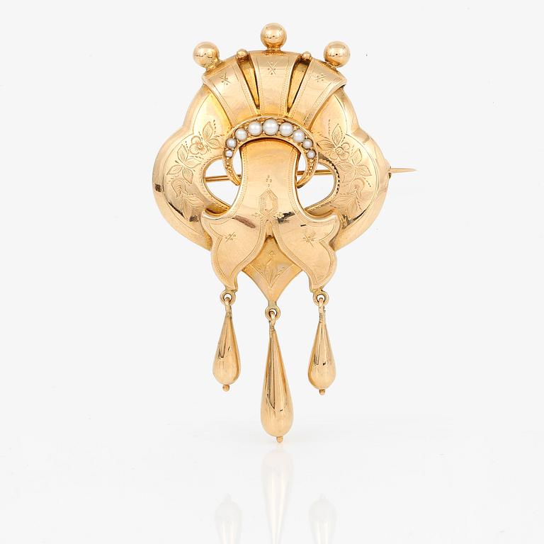 BROSCH, 18K guld, John Petterssons Eftr Juvelerar Ab, Stockholm, 1918. Vikt ca 8g.