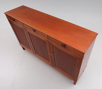 SIDEBOARD, "Herrgården", Carl Malmsten, Bodafors, 1962.