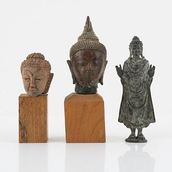 Skulpturer, tre stycken, Thailand, 1900-tal.