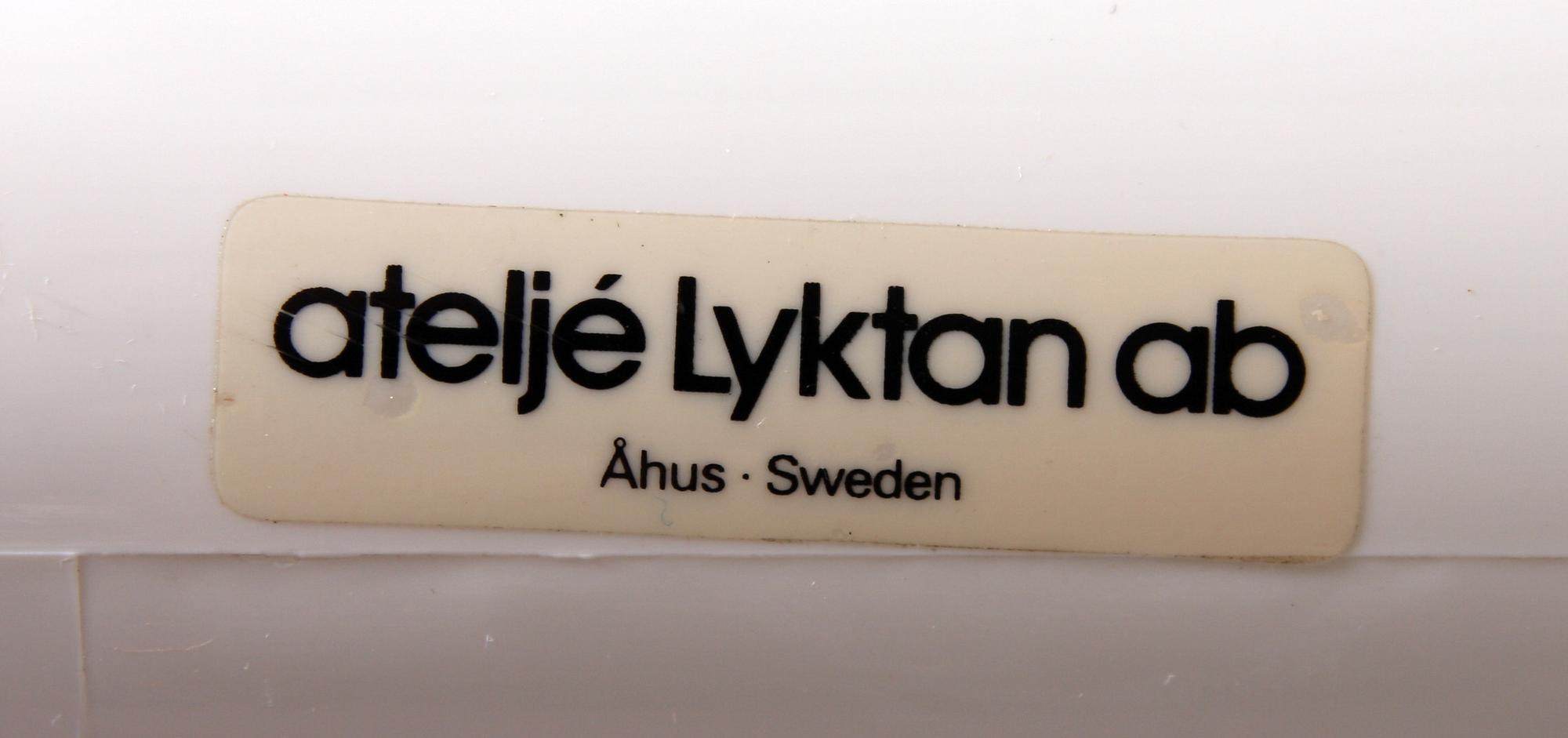 LAMPOR, 3+1 st. "Tuben", Ateljé Lyktan.