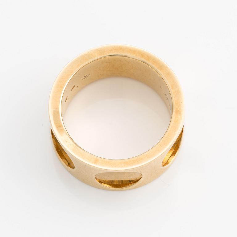 Louis Vuitton, an 18K gold 'Empreinte' ring with diamonds.