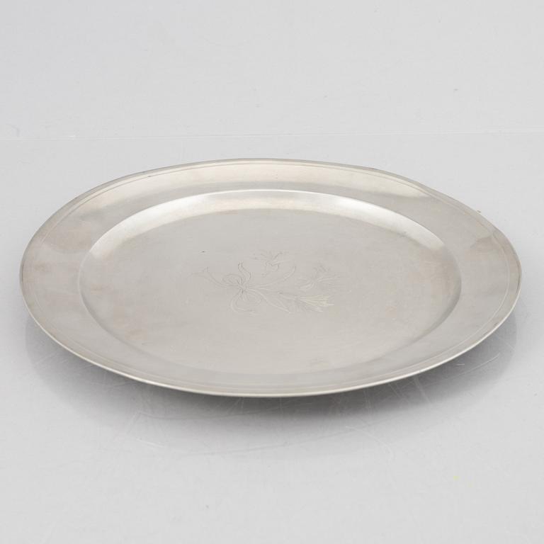 A pewter dish, Firma Svenskt Tenn, Stockholm 1933.
