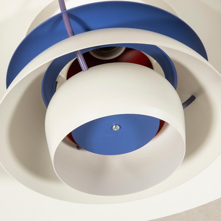 Poul Henningsen, taklampa, PH 5 för Louis Poulsen, Danmark.