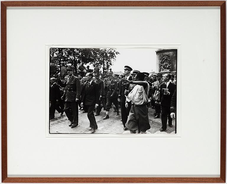 HENRI CARTIER-BRESSON, gelatin silver print stamped by the photographer and with Europapress AB copyright stamp verso.