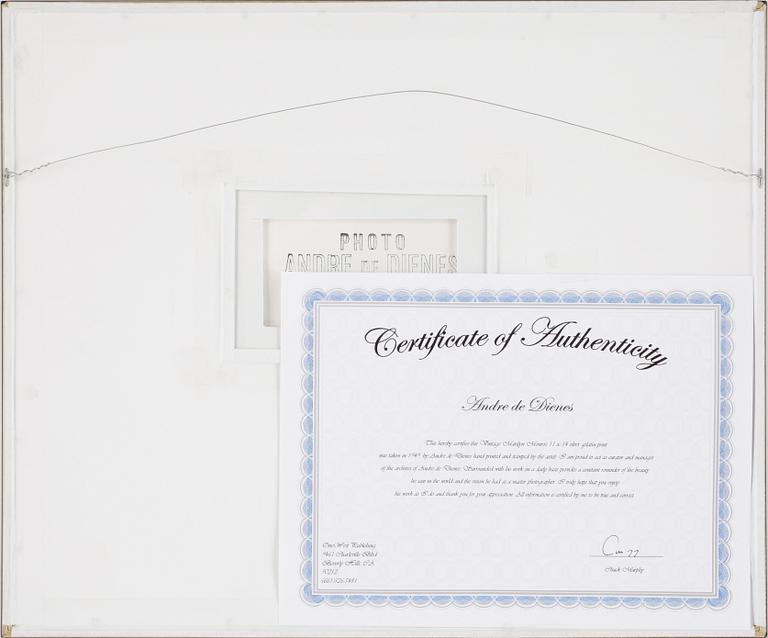 ANDRÉ DE DIENES, fotografi. Stämplad a tergo.