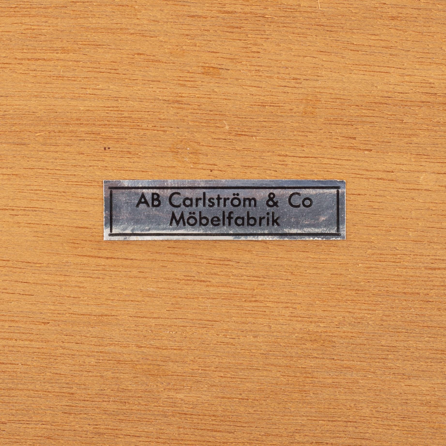 Sängbord ett par AB Carlström & Co möbelfabrik 1900-talets mitt.