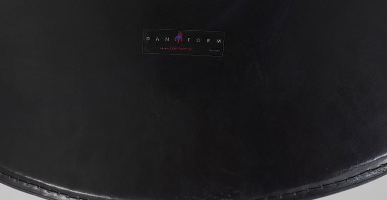FÅTÖLJ, Dan form, 2000-tal.