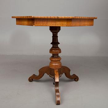 BORD, Italien 1800-talets mitt.