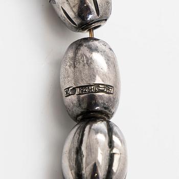 Kalevala Koru, Necklace and bracelet, “The Halikko Treasure”, silver. Helsinki 1970.