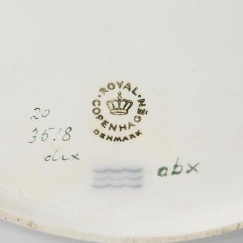 A set of two Royal Copenhagen 'Flora Danica' serving dishes, Denmark, 20th century.