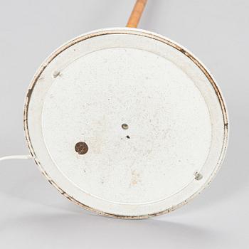 Paavo Tynell, golvlampa, modell K10-10, Idman, 1900-talets mitt.