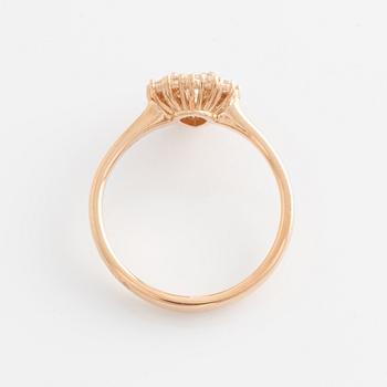 Ring with pear-shaped diamond 0.70 ct. accompanied by GIA dossier.