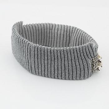 Chanel, a pearl, strass and rhinestone headband.