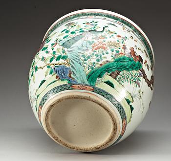 A large famille rose fish basin, late Qing dynasty.